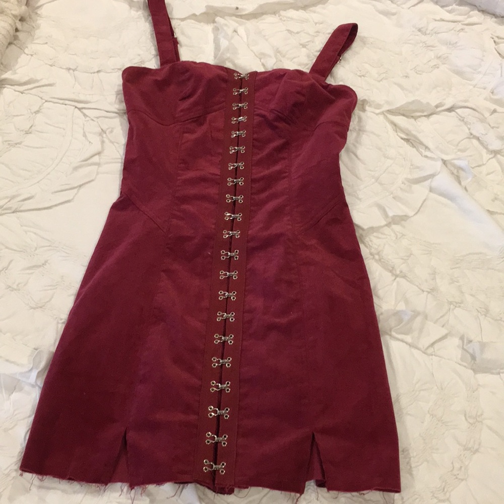 Skylar and Madison dress new